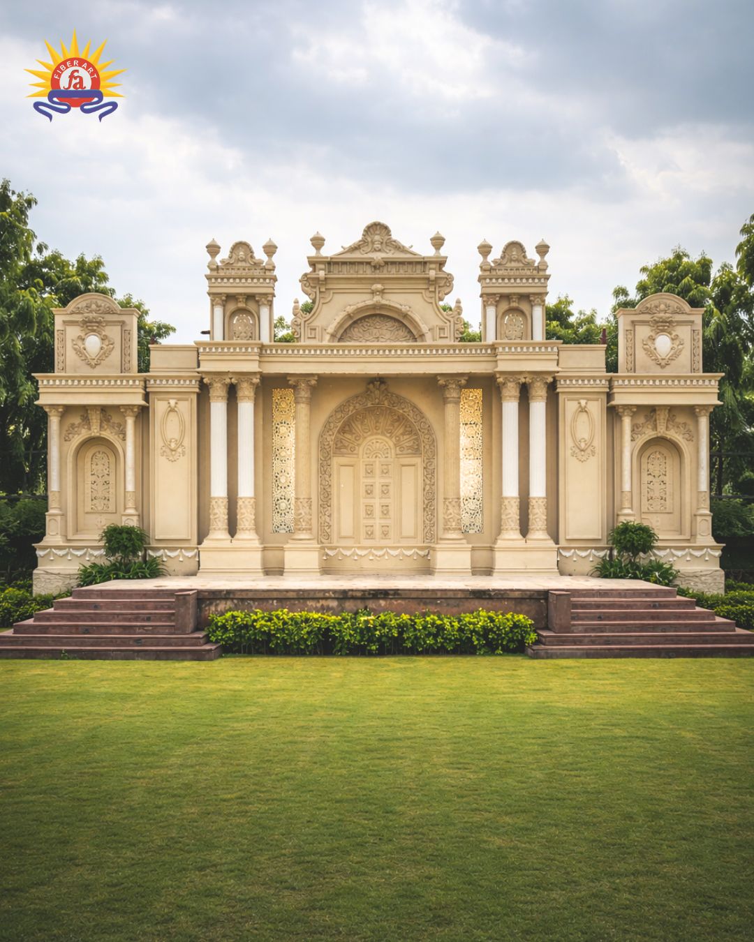Luxury royal FRP wedding entrance gate with palace-style facade