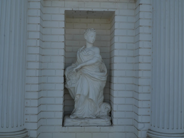 Classical Archway photo 3