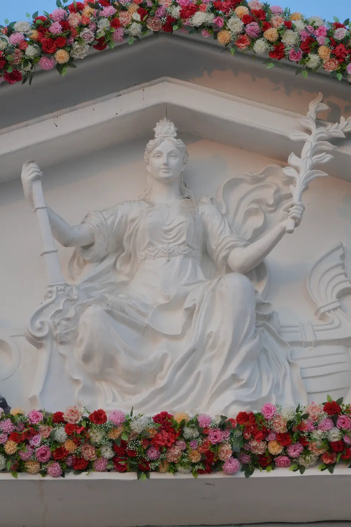 Grand Floral Entry photo 13
