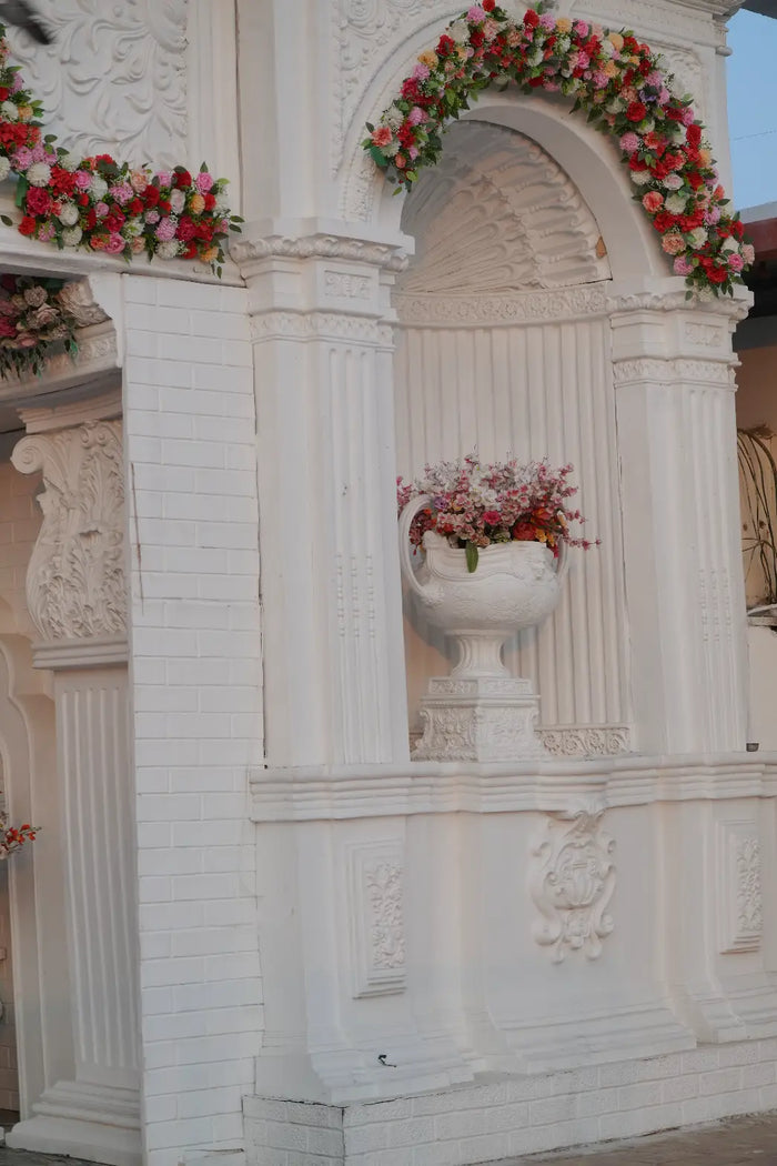 Grand Floral Entry photo 16