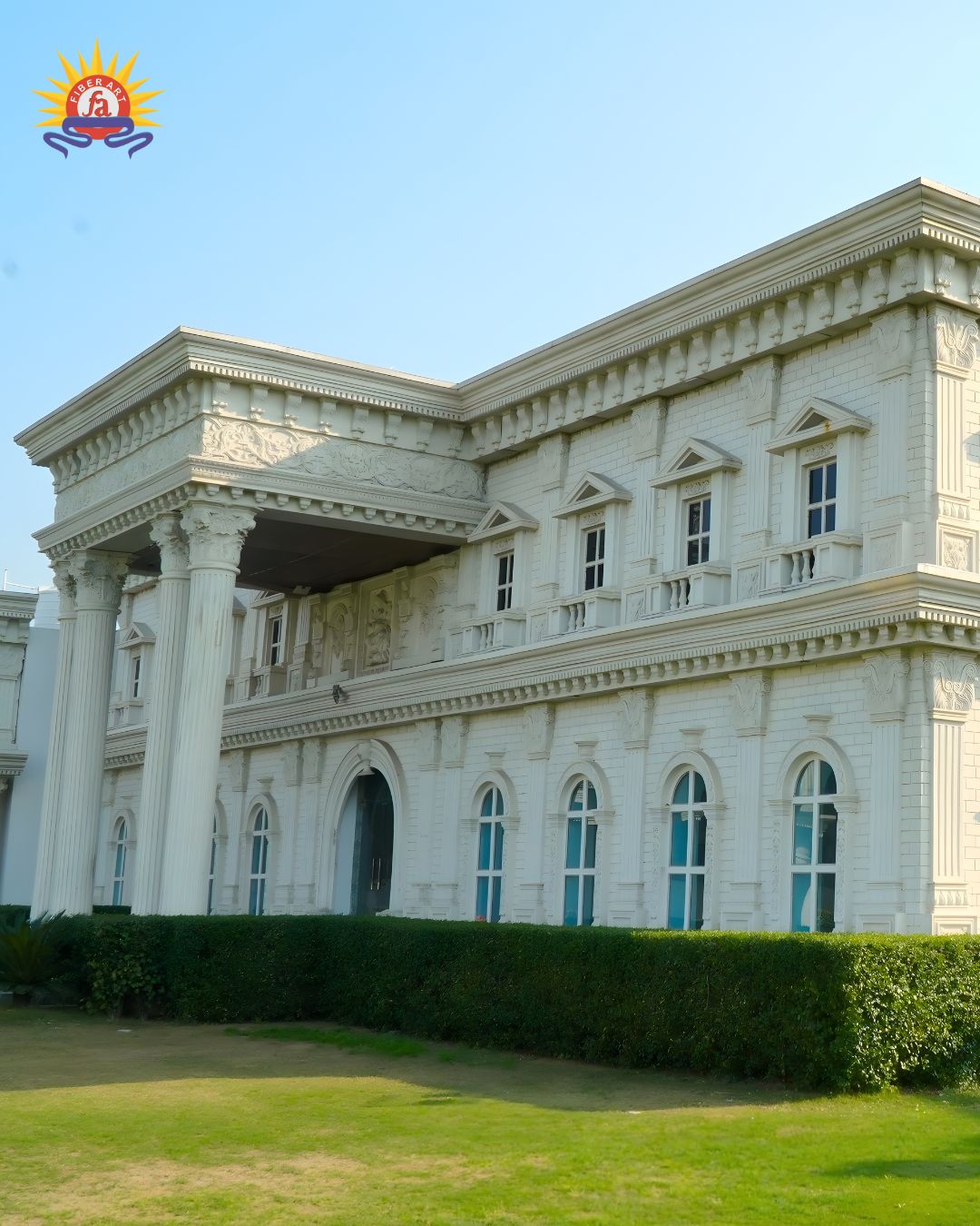 Luxury neoclassical FRP building facade with royal palace exterior elevation